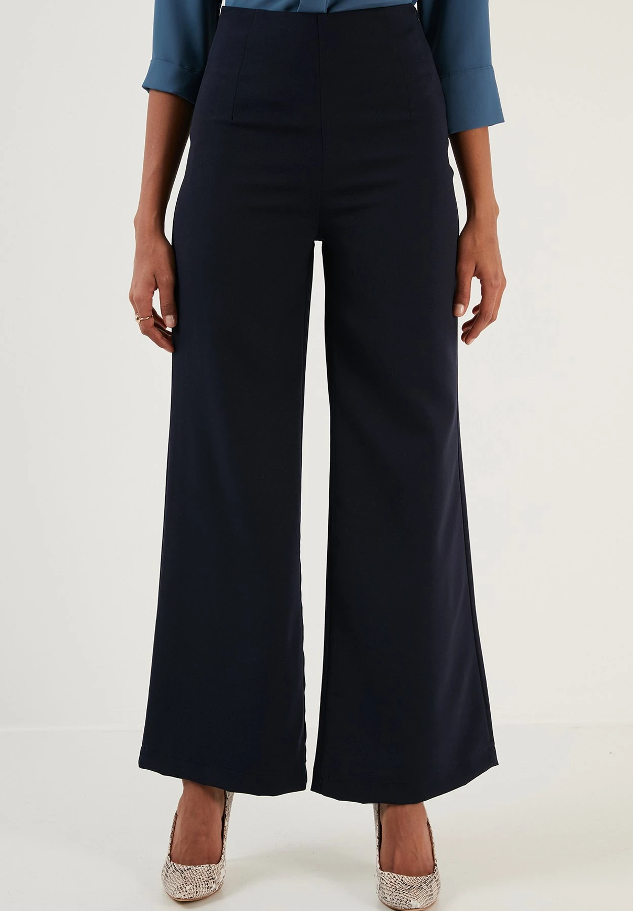 LELA Broek - Dark Blue 1 LELA Broek - Dark Blue