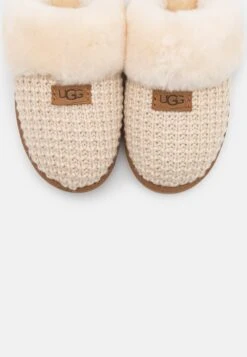 Ugg Cozy - Pantoffels - Cream 11 Ugg Cozy - Pantoffels - Cream -Anna Field 0ba294fceeec41fb9fb38426add47e61