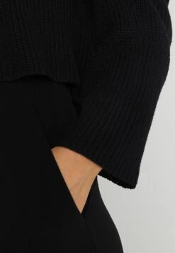 Even&Odd Cropped Jumper - Trui - Black -Anna Field 10716b29e3fd4dcd813ae28c5b6486e3