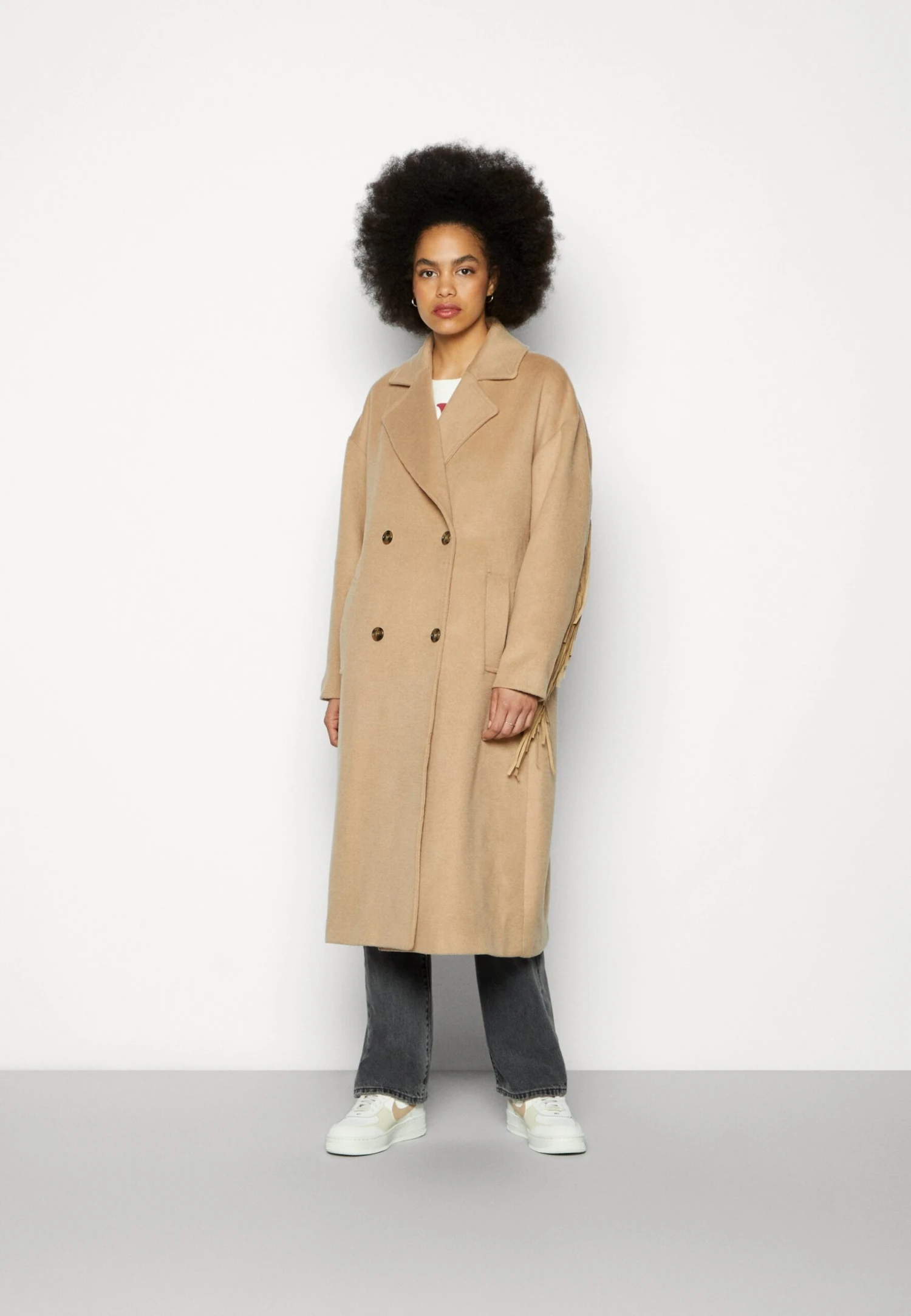 COLOURFUL REBEL Koko Fringe Coat - Mantel - Camel 1 COLOURFUL REBEL Koko Fringe Coat - Mantel - Camel