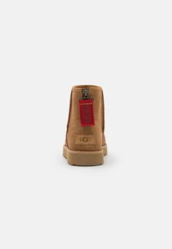 Ugg Classic Mini Logo Zip - Korte Laarzen - Chestnut 9 Ugg Classic Mini Logo Zip - Korte Laarzen - Chestnut -Anna Field 32018fa881d0416b9ff8c56586cf1ca5