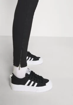 Noisy May Nmkimmy Ank Dart - Jeans Skinny Fit - Black Denim -Anna Field 481417fb2ca74878a5609072c2697e17