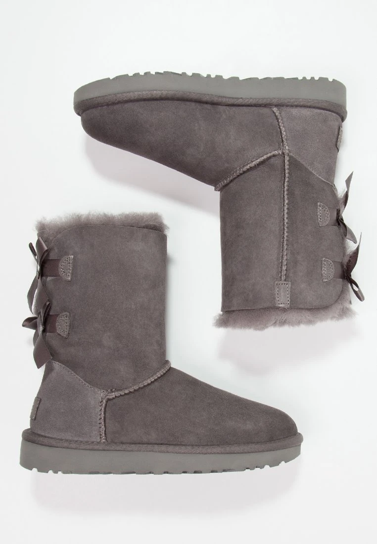 Ugg Bailey Bow - Korte Laarzen - Grey 3 Ugg Bailey Bow - Korte Laarzen - Grey - Afbeelding 3