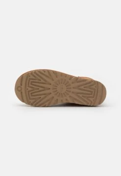 Ugg Classic Mini Regenerate - Korte Laarzen - Chestnut -Anna Field 80f8d0dc0c40421ca6931ea68b3ccfb9