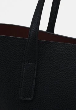 Even&Odd Shopper - Black -Anna Field 88606ee9cc124fc887fcc2ffd39c7d50