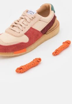 Clarks Originals Torrun - Sneakers Laag - Dark Pink Combi -Anna Field 88be6bdbf4e34ef3b366ed27fa370e31