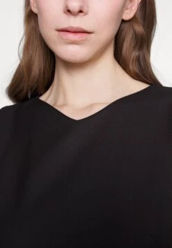 MAX & Co. Newyork - Etui-Jurk - Black 11 MAX & Co. Newyork - Etui-Jurk - Black -Anna Field c21fc79edbf04577baece870d616dcf3