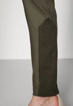 Mos Mosh Blake Night Pant Sustainable - Chino - Grape Leaf -Anna Field d5b512bd0a4449bebf5b9df058e98782