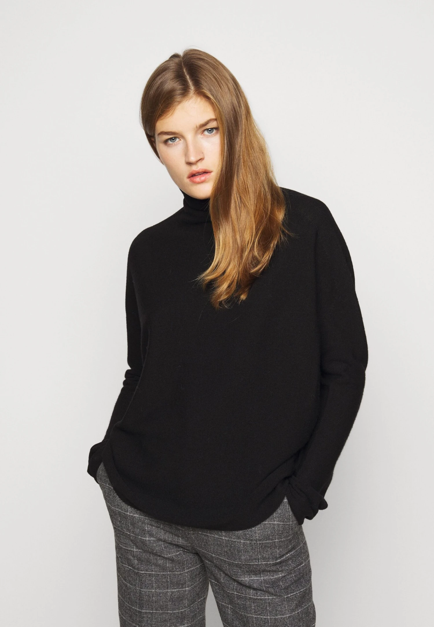 DRYKORN Liora - Trui - Schwarz 1 DRYKORN Liora - Trui - Schwarz