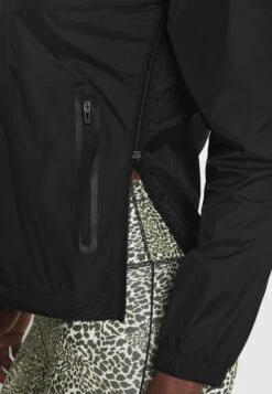 Ellesse Tepolini Jacket - Windjack - Black -Anna Field e3b96d89fd12493ca5d148dcf1005035