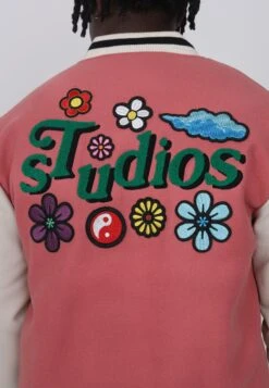 Lamar Varsity Jacket Unisex - Imitatieleren Jas - Coral 17 Lamar Varsity Jacket Unisex - Imitatieleren Jas - Coral -Anna Field f986d7d94a644611ab0775d98e9acc81