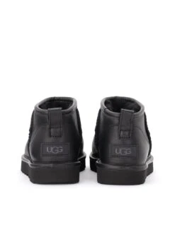 Ugg Korte Laarzen - Nero -Anna Field fd30a310a4784f7187e3791c53986639